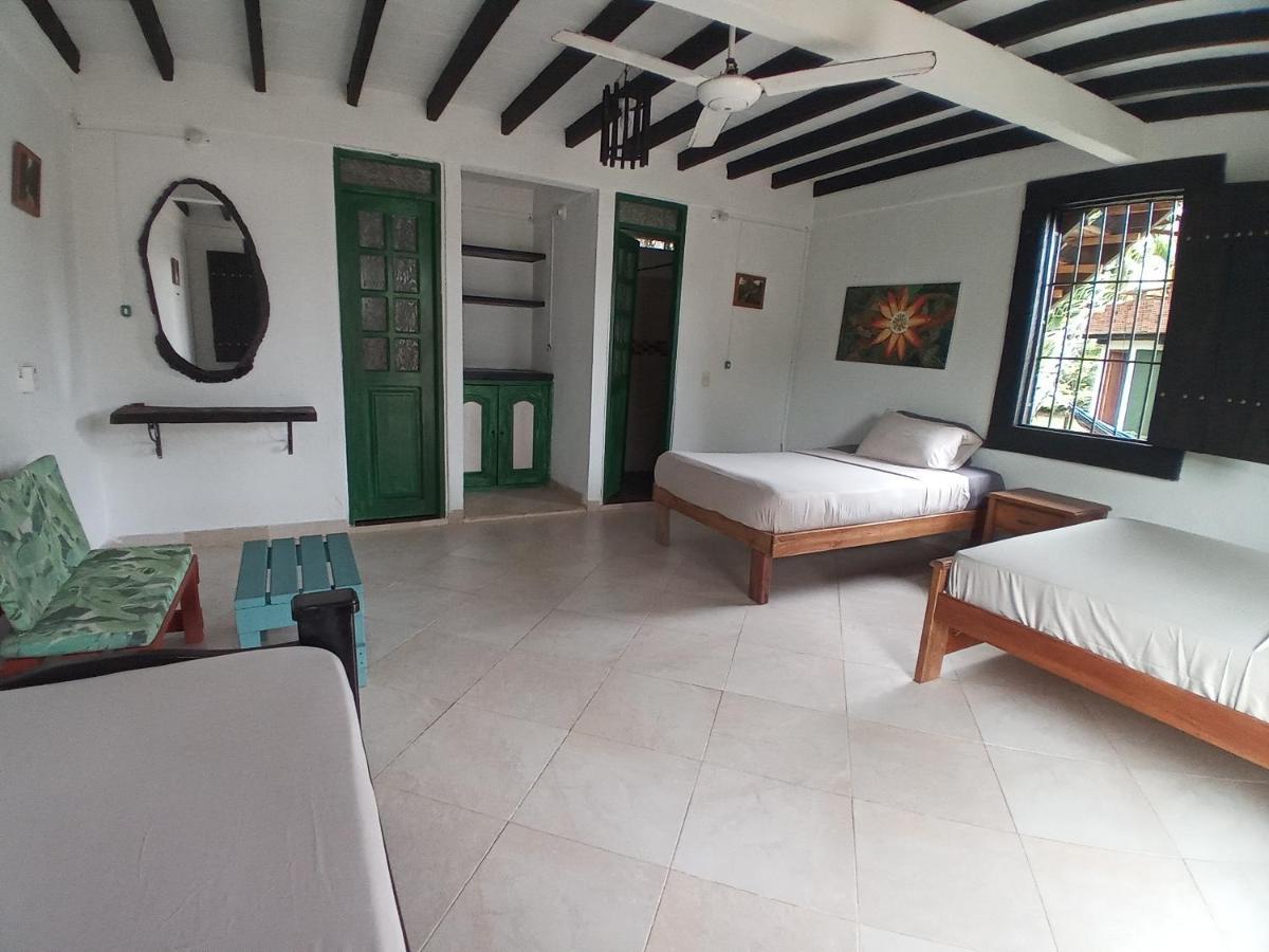 Hostal Portal Del Sol Capurgana Exterior photo